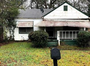 561 Commercial Ave NW, Atlanta, GA