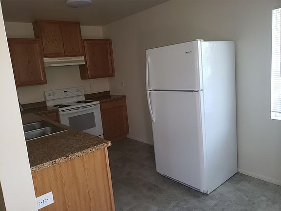 5th image of 7516 N 21st Ave APT 03