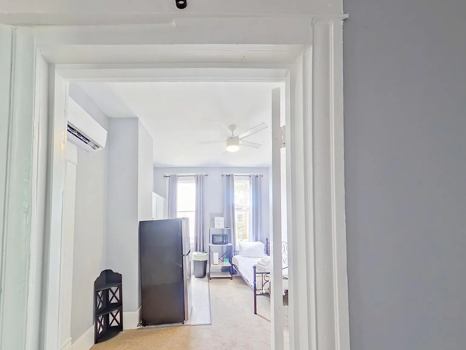 4 bed, 6.0 bath, 2115 sqft, $1,525 — Photo 4