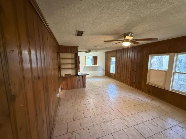 2211 25th St, Lubbock, TX 79411