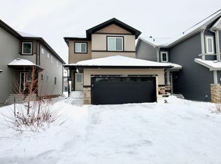 9385 Cooper Bnd SW, Edmonton, AB T6W 3L1