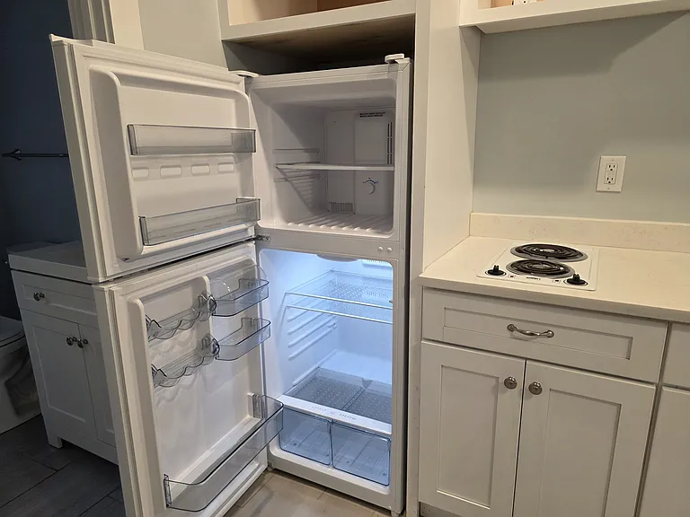 182 Sea St #7 — Photo 10