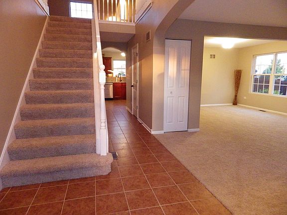 5th image of 728 Oakwood St