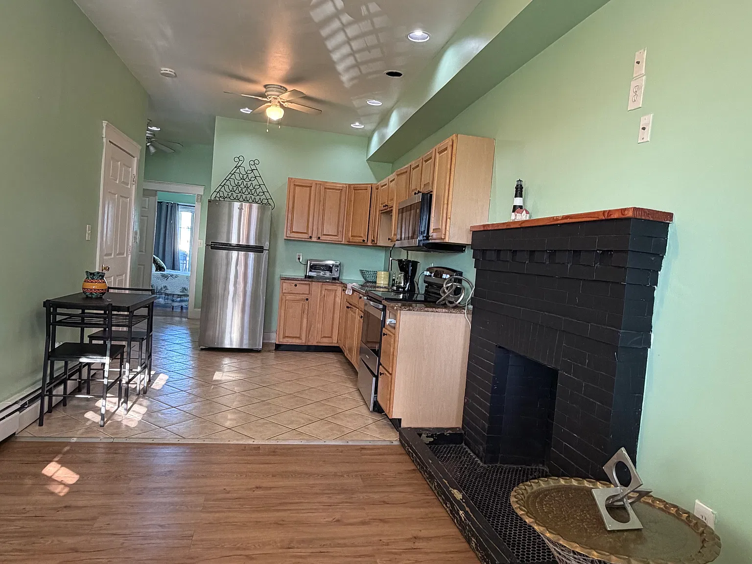 1 bed, $1,400 — Photo 2
