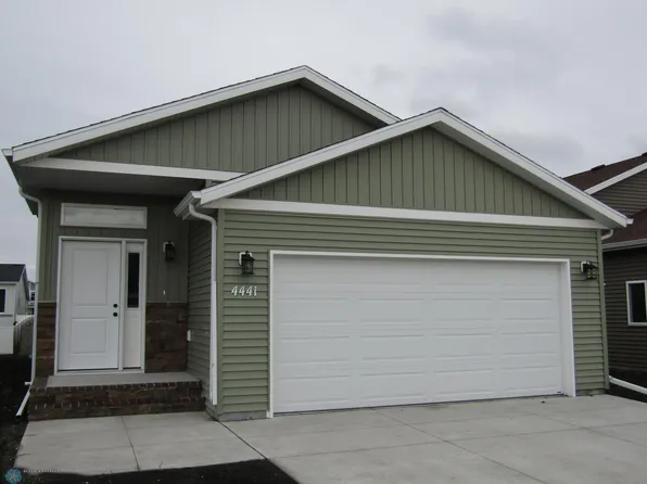 4441 19th St S, Moorhead, MN 56560