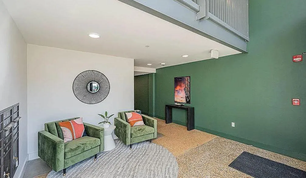 Lobby - 1801 2nd Ave #410