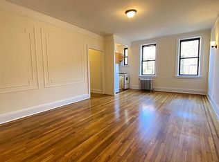 25-10 30th Rd #2V, Astoria, NY 11102