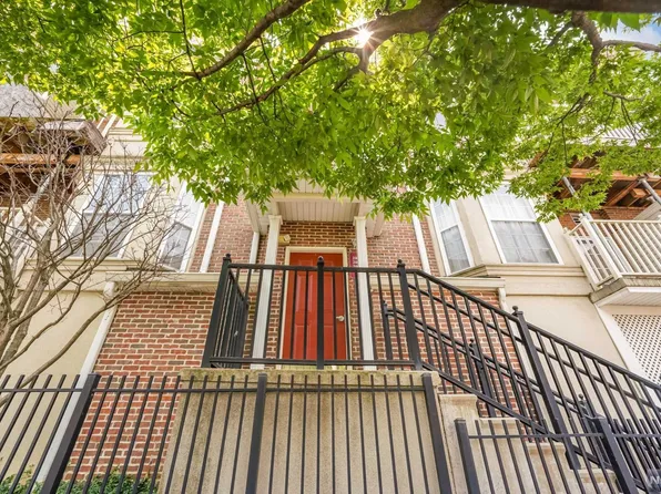 200 Dey St Unit 203, Harrison, NJ 07029