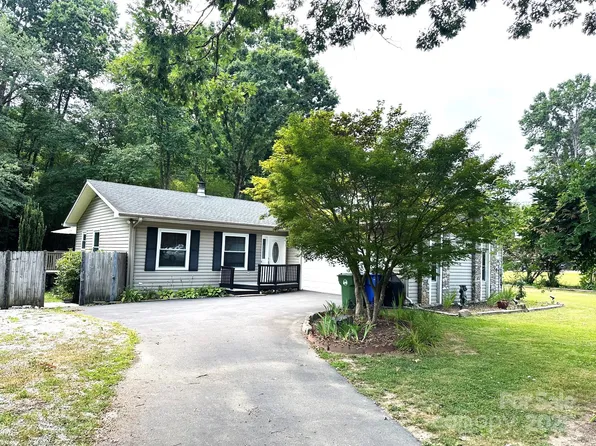 25 Norman Rd, Fletcher, NC 28732