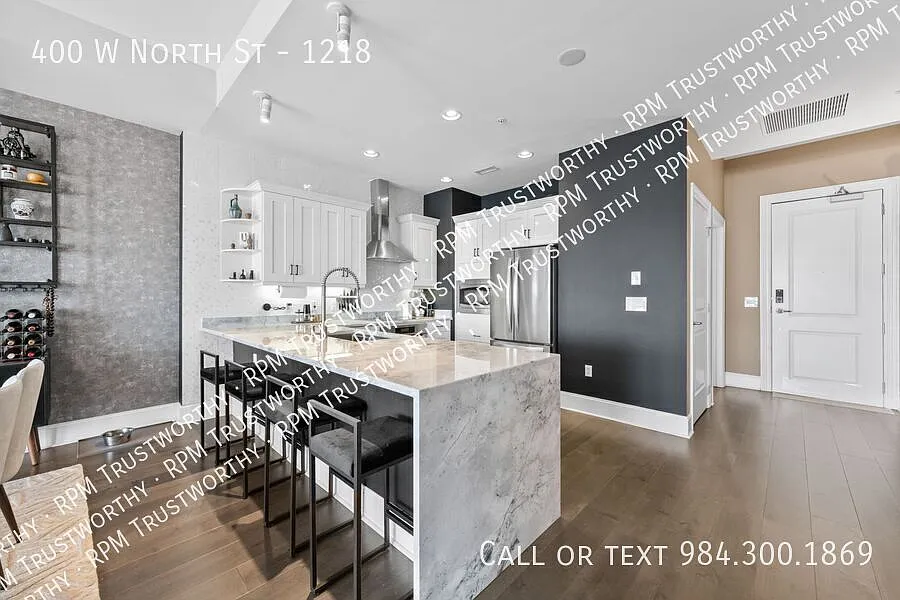 Luxury 12th-Floor Condo Downtown Raleigh $2,400/Month — Photo 4