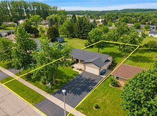 44 McClellan Rd, Caledon, ON L7K 0C8