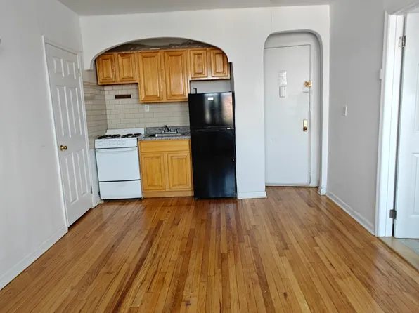 305 95th Street image 1 of 4