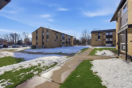 Hubbard Apartments Photo 1