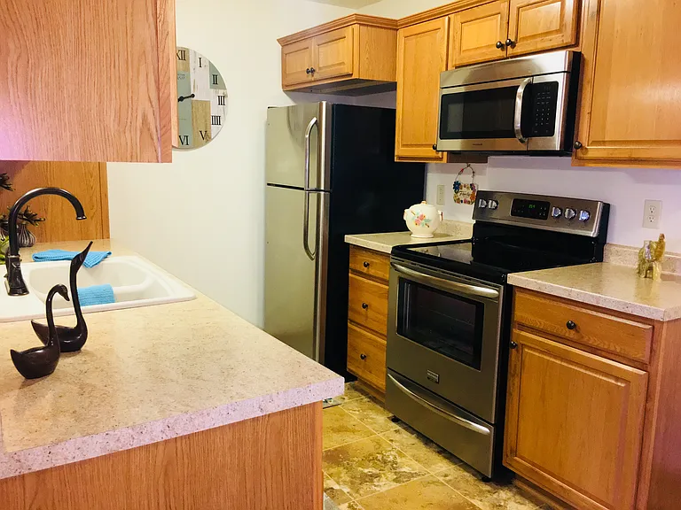 St. Andrews Apartments — Photo 12