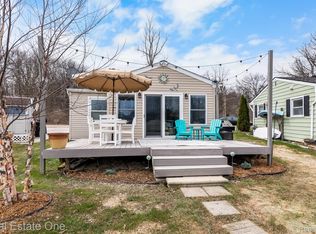 8831 Lagoon Dr, Brighton, MI 48116