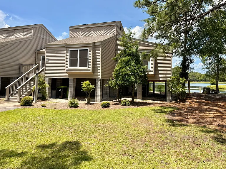 7162 Windward Dr — Photo 35
