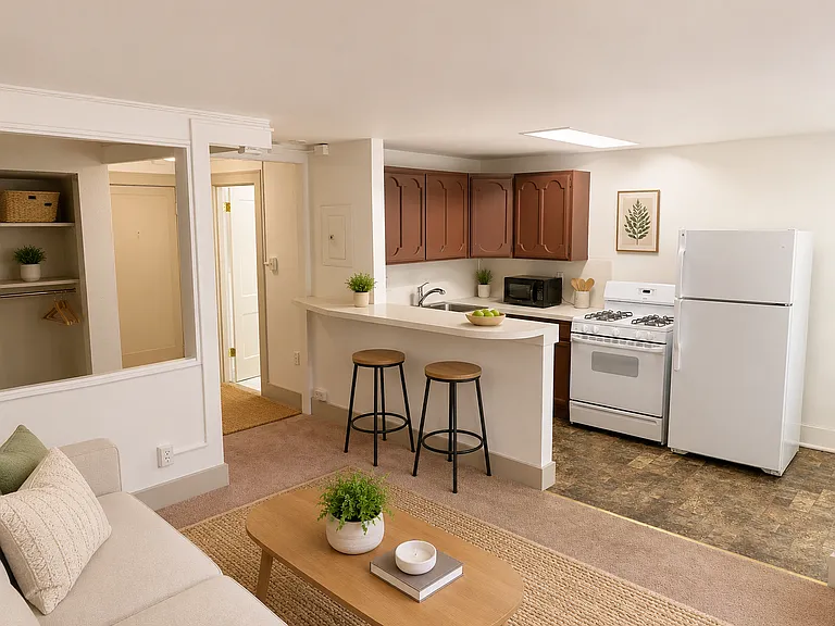 419 E Thomas St — Photo 3