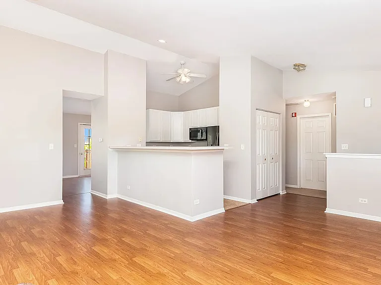 2404 Golf Ridge Cir #2404 — Photo 7
