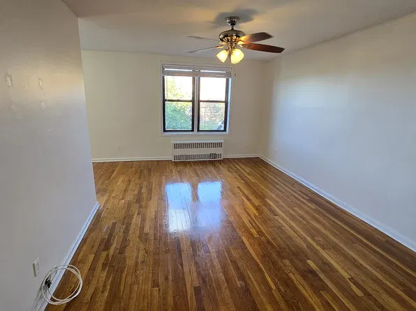 149-05 79th Ave #627, Flushing, NY 11367
