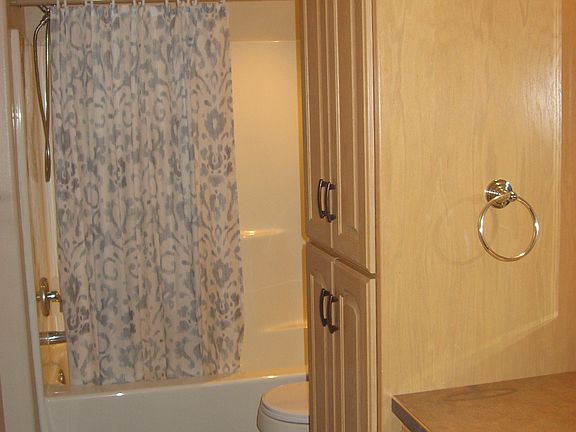 main level bath