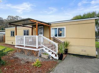 11835 NE Chateau Dr, Woodburn, OR