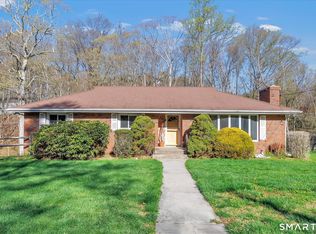 26 Oak Hill Lane, Shelton, CT 06484