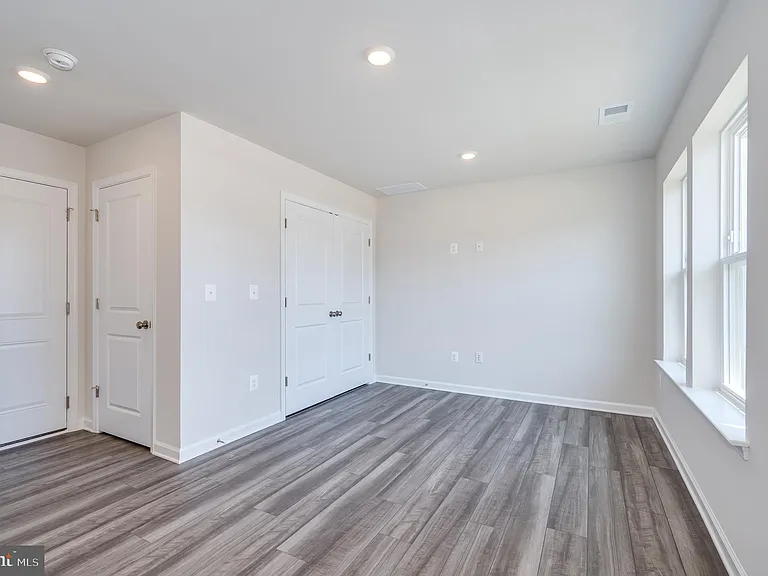 67 Swan Field Ave — Photo 10