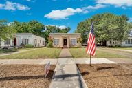 photo property thumbnail