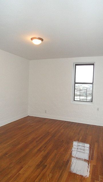 2nd image of 1995 Sedgwick Ave APT 2E