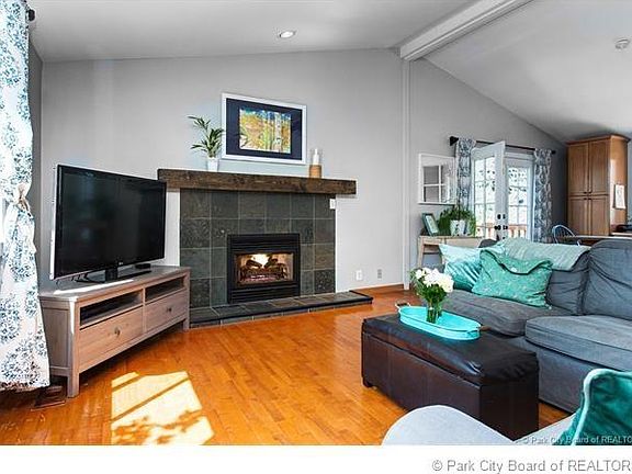 3rd image of 2100 Sidewinder Dr