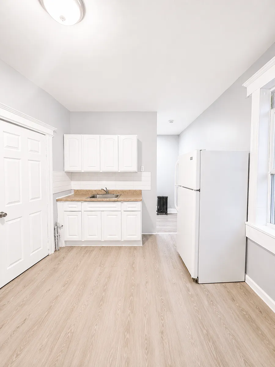 Building Photo - 319 Coit St #6