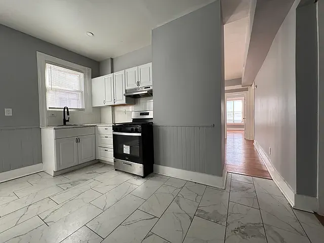 595 Dixwell Ave #2