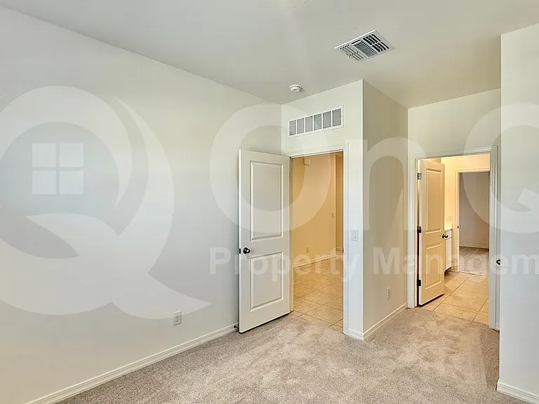 4426 N 100th Dr — Photo 12