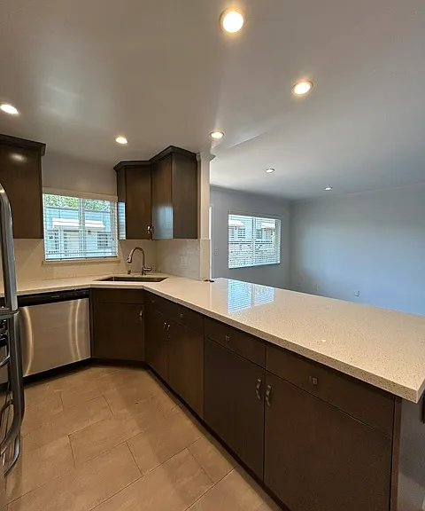 6337 Primrose Ave #9 — Photo 11