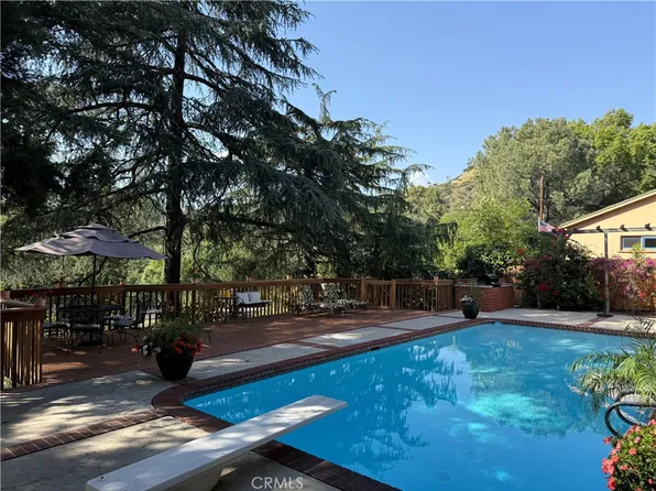3342 Dunsmere Rd, Glendale, CA 91206