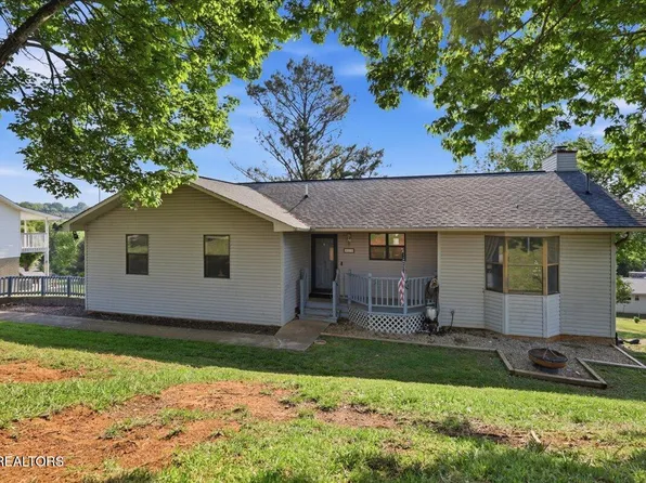 319 Ironwood Dr, Kodak, TN 37764