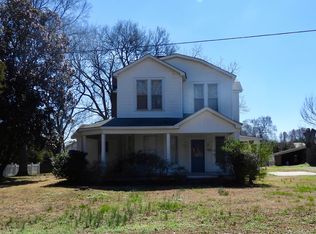 483 W Salisbury St, Pittsboro, NC 27312