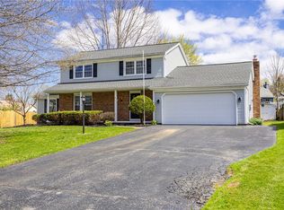 122 Red Hickory Dr, Rochester, NY 14626