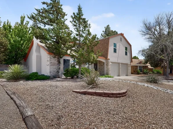 5612 Chelwood Park Blvd NE, Albuquerque, NM 87111