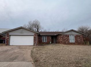 1311 Sean Ct, Midwest City, OK 73110
