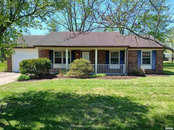 602 Valmar Dr, Marion, IL 62959