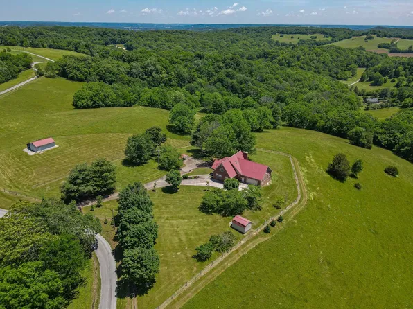 877 Mount Olive Cemetery Rd, Lynnville, TN 38472