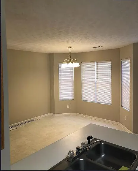 5786 Strathmoor Manor Cir — Photo 20