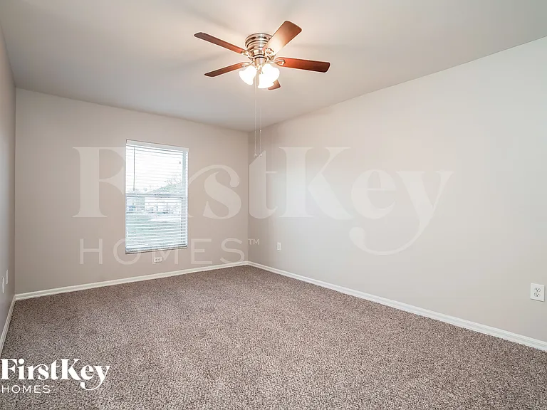 5003 Barth St — Photo 11
