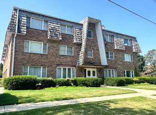 108 Fisk Ave #7, Dekalb, IL 60115