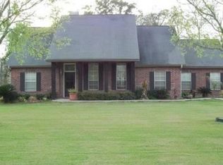 116 Naumann Ln, Broussard, LA 70518