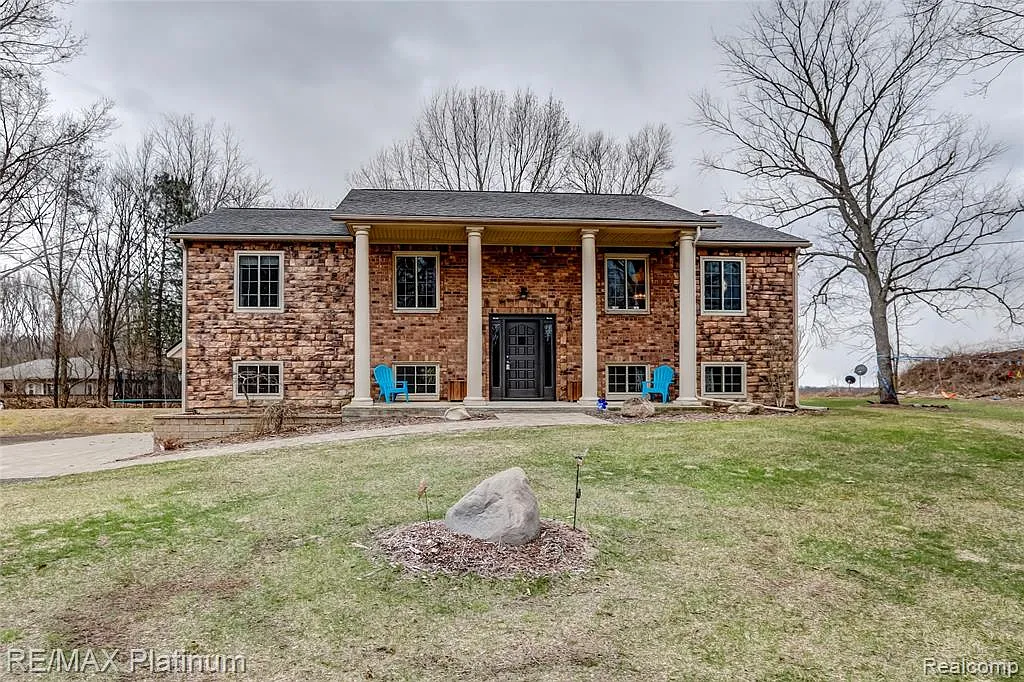 15580 Graves Rd photo 1