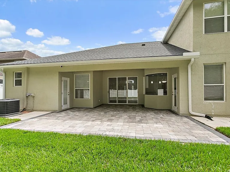 8884 Hampton Landing Dr E — Photo 31