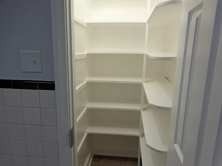 219 Green Ln #2 — Photo 4