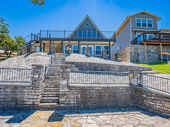 500 Siesta Ct, Granbury, TX 76048